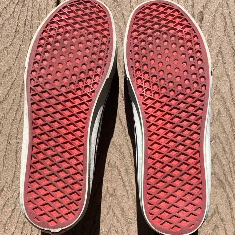 Vans Men's Black and Red Sneakers - Picture 5 of 5